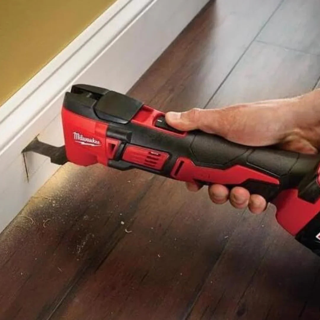 Milwaukee M18 Cordless Multi-Tool + 2× 5.0Ah Batteries